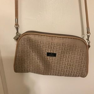 Crossbody Gucci purse